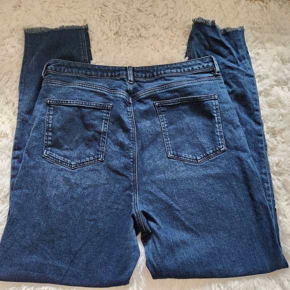 ASOS Farleigh High Waisted Slim Mom Jeans With 80's Seam Detail Size 36 - Picture 4 of 4